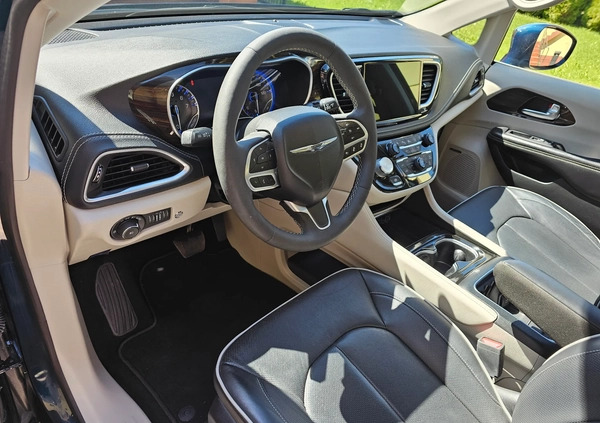 Chrysler Pacifica cena 240957 przebieg: 23283, rok produkcji 2022 z Sompolno małe 436